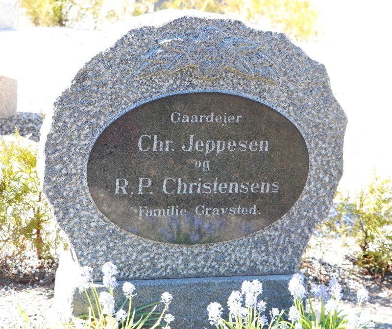 Chr. Jeppesen - R. P. Christensen's familiegravsted.JPG